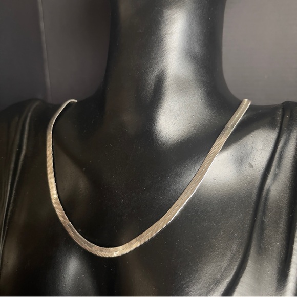 Silver tone madewell herringbone necklace chain - Picture 2 of 7